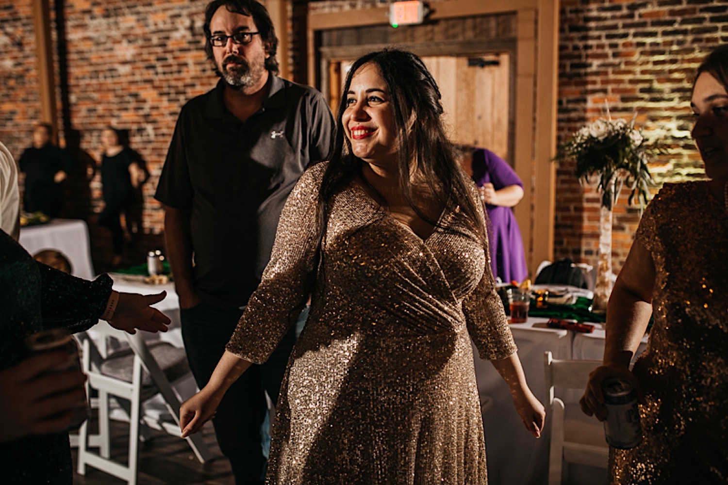 bridesmaid-dancing-at-reception
