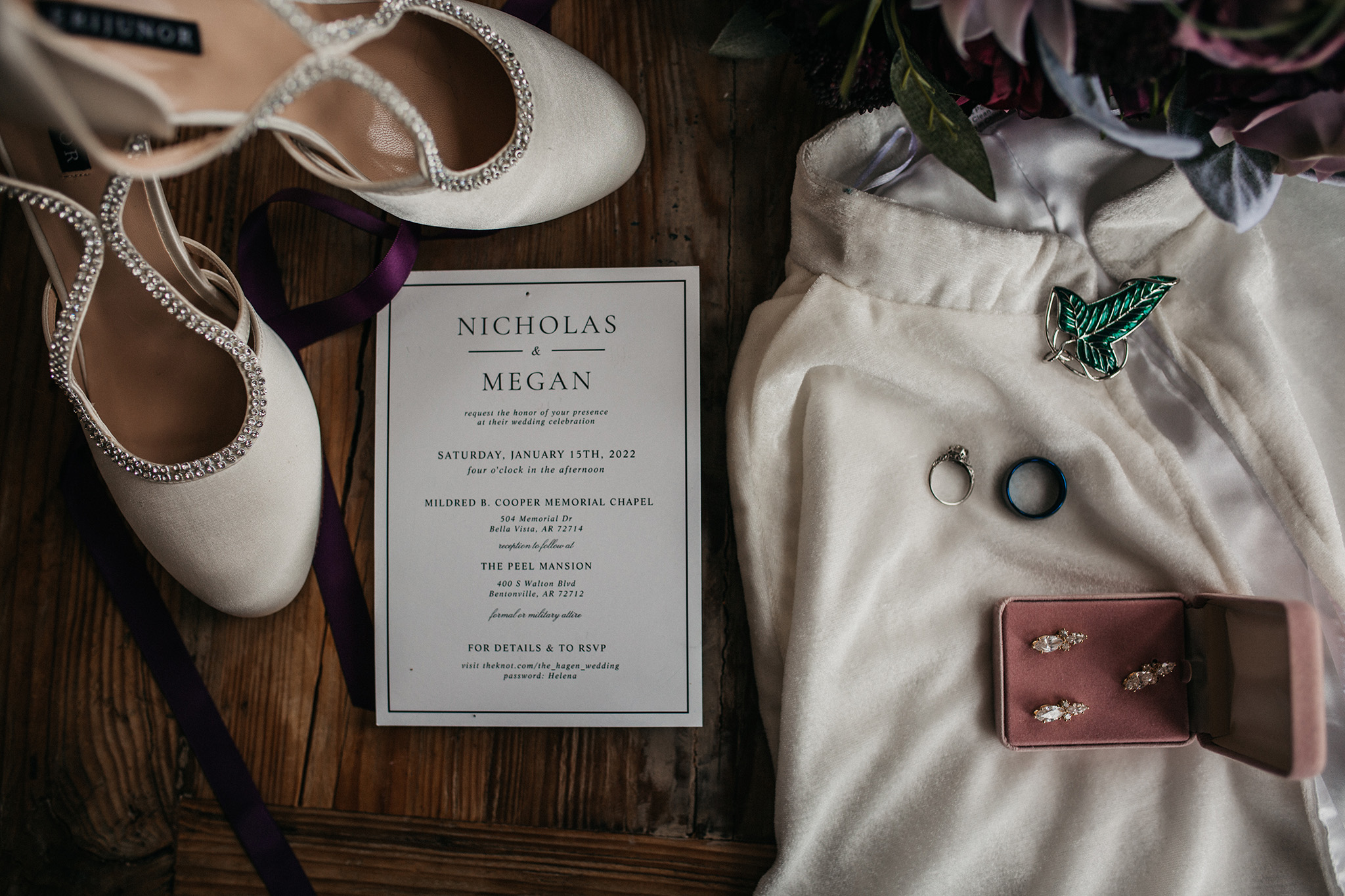 Details Box: What To Include For Your Wedding!