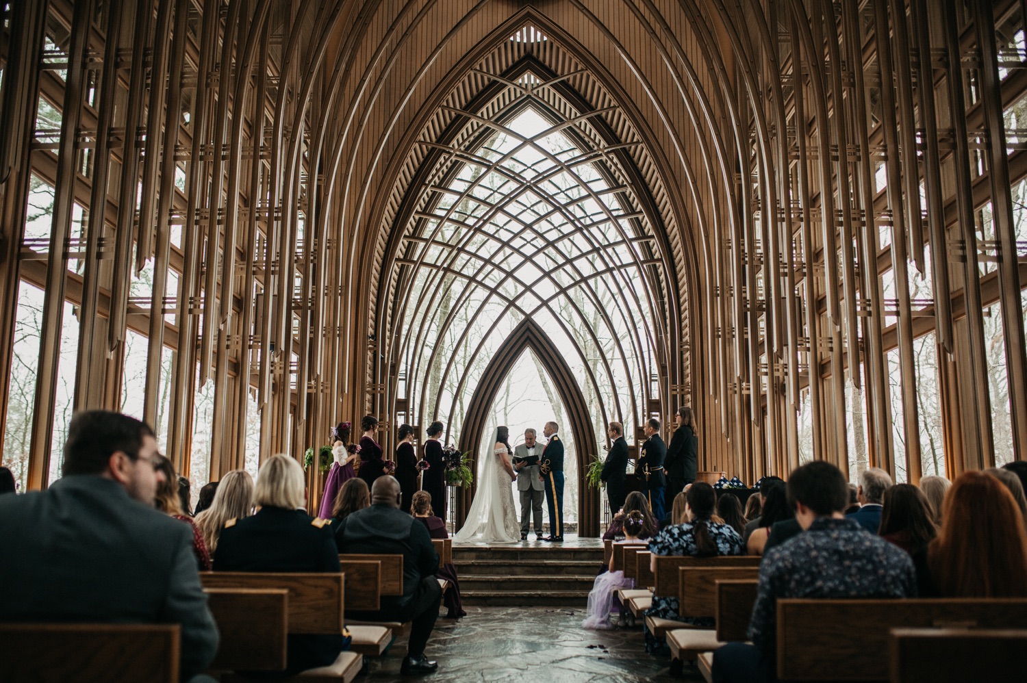 wide-photo-of-inside-mildred-b-cooper-chapel-wedding-in-bentonville-arkansas