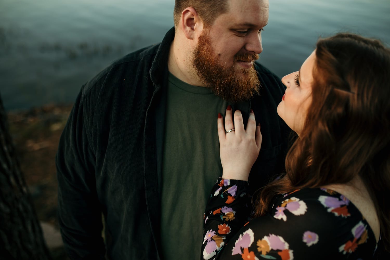 engagement-session-by-the-arkansas-river-arkansas-wedding-collection